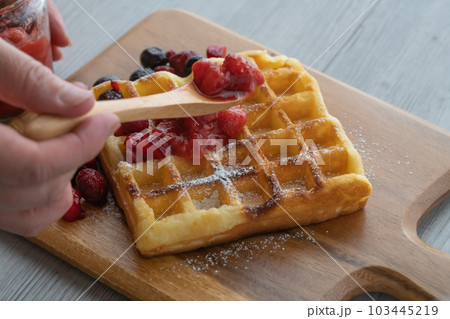 ワッフル ワッフル 103445219