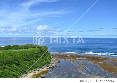 沖縄　うるま　果報バンタ 103445593