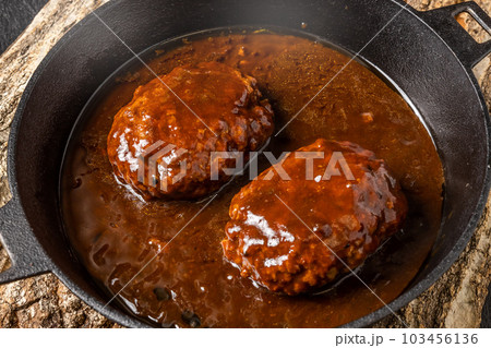 ハンバーグ Hamburger steak to cook at home ハンバーグ Hamburger steak to cook at home 103456136