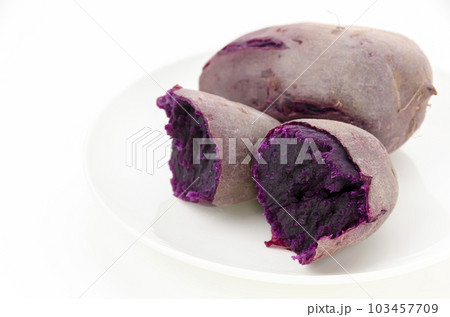 蒸かした紅芋 蒸かした紅芋 103457709