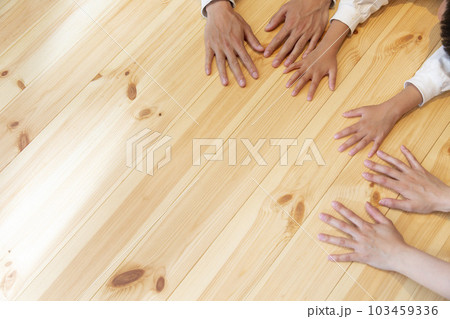 無垢フローリング、天然木の床 103459336