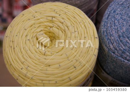 手芸用の紐　ロール 103459380