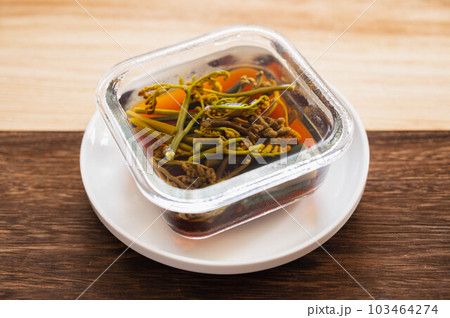 わらび寄せ 103464274