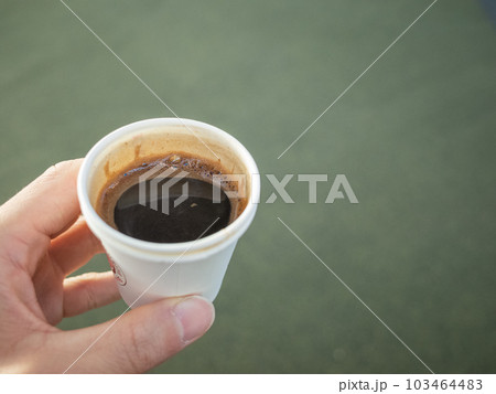 【トルコ】イスタンブール空港で飲むトルココーヒー 【トルコ】イスタンブール空港で飲むトルココーヒー 103464483