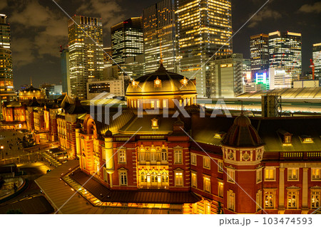 東京駅レンガ駅舎の夜景 103474593