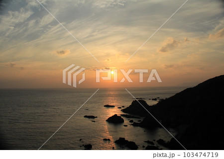 高知県　叶崎から見た夕景 103474719