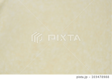 和紙によるボケ味を持つバニラ色の背景素材 103478988