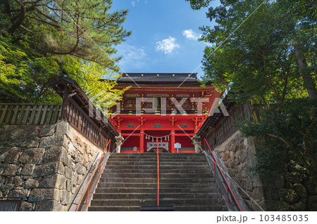 愛知 岡崎 六所神社の楼門 103485035