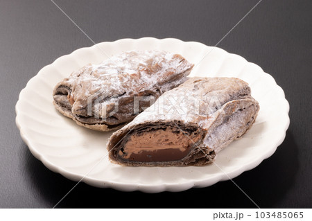 生チョコとチョコクリームのパイ 103485065