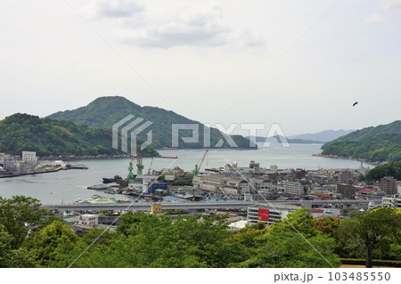 宇和島城から見た新緑の市街地 宇和島城から見た新緑の市街地 103485550