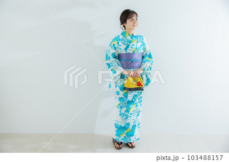 浴衣の女性　 103488157