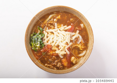 トマトたまごチーズカレーうどん 103489441