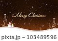 雪が舞う中を雪だるまたちが歩く、メリークリスマスの文字 103489596