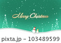 雪が舞う中を雪だるまたちが歩く、メリークリスマスの文字 103489599