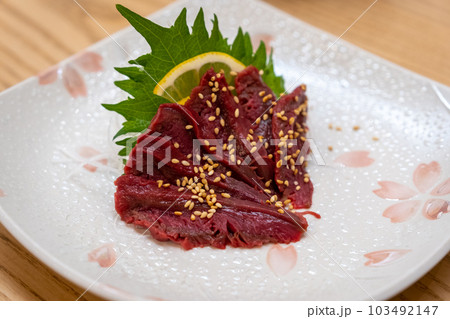 【#食物】サメの心臓の刺し身 103492147