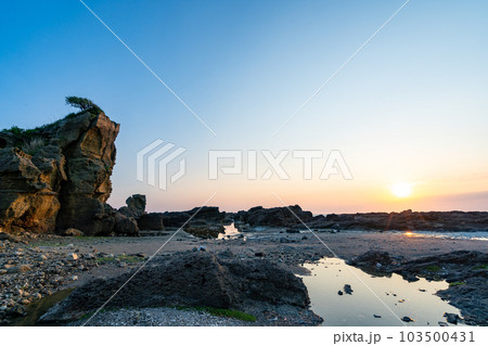潮瀬埼岩礁地帯奇岩怪石 103500431
