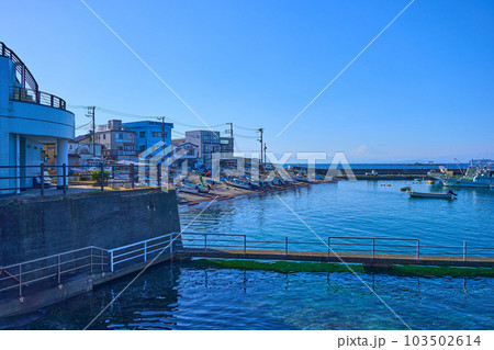 神奈川県三浦郡葉山町の真名瀬漁港 103502614