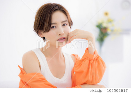 ビューティーイメージ　女性のポートレート 103502617