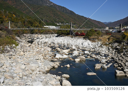 三留野大橋からの桃介橋 103509126