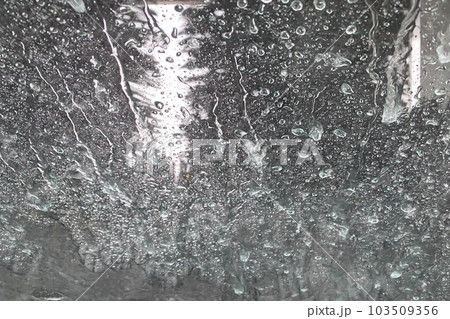 洗車中の車内からの景色 洗車中の車内からの景色 103509356