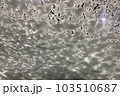 洗車中の車内からの景色 103510687