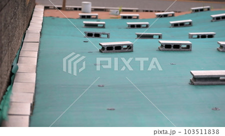 防草シートの敷かれた土地 防草シートの敷かれた土地 103511838