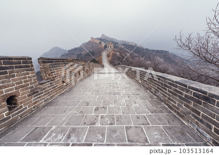Great Wall of China at winter. 103513164