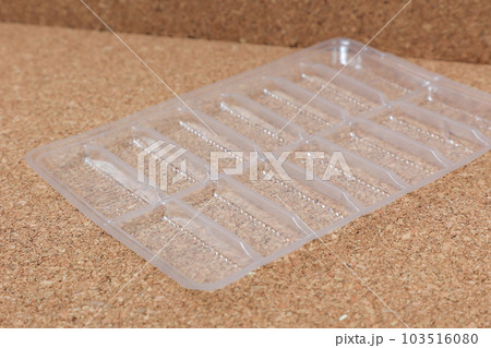 トレイ、容器,プラスチック,プラスチック製品,資源ごみ,環境問題,お菓子,菓子,透明,入れ物 103516080
