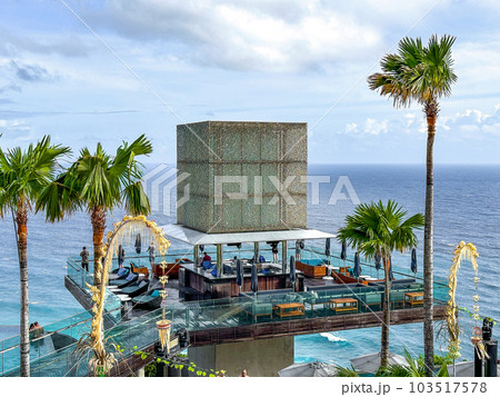 beach club on the cliffs of uluwatu in Bali, Indonesia 103517578
