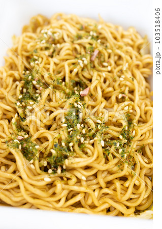 おいしいカップ焼きそば おいしいカップ焼きそば 103518406