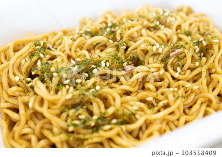 おいしいカップ焼きそば おいしいカップ焼きそば 103518409