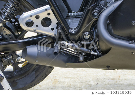 バイクのステップ、フットブレーキ周り バイクのステップ、フットブレーキ周り 103519039