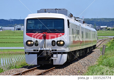 久留里線　横田ー東清川　JR東日本　キヤE193系（秋田）　East-iD 103520774