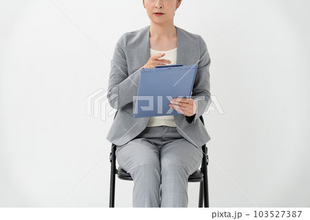 働く女性 自己PR インタビュー 働く女性 自己PR インタビュー 103527387