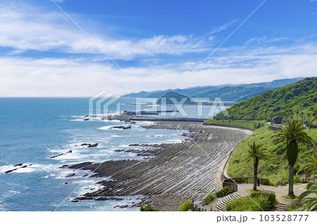 【宮崎県】日南海岸の鬼の洗濯板 【宮崎県】日南海岸の鬼の洗濯板 103528777