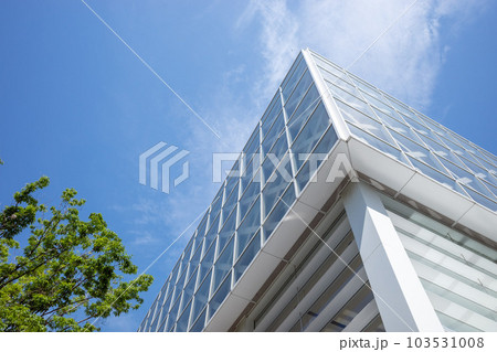 大分県立美術館OPAM外観 大分県立美術館OPAM外観 103531008