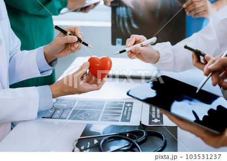 Meeting team of doctor and medical staff Consultation about the treatment of heart disease, pneumonia, gastrointestinal and stomach diseases. and osteoporosis at hospital 103531237
