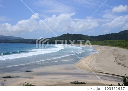 海、山、川、空、自然に囲まれたサーフィンのメッカ、大岐の浜 海、山、川、空、自然に囲まれたサーフィンのメッカ、大岐の浜 103531937