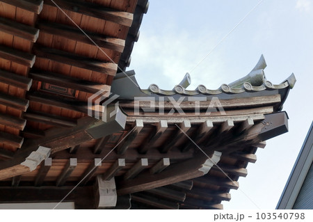 神社の化粧軒裏 103540798