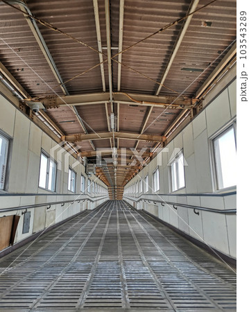 JR黒磯駅の東西連絡橋 JR黒磯駅の東西連絡橋 103543289