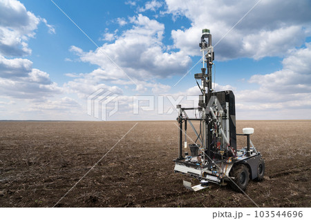 Autonomous robot for measuring soil quality in an agricultural field. 103544696