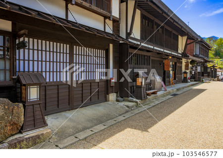 長野県 中山道 福島宿の町並み 長野県 中山道 福島宿の町並み 103546577