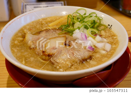 背脂煮干しそば／ラーメン 103547311