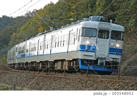 北陸本線　津幡ー倶利伽羅　JR西日本　413系　B11+B07編成（金沢） 103548052