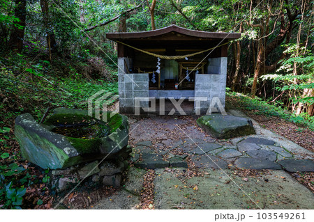平石権現神社 103549261