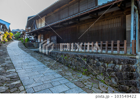 岐阜県　中津川市　中山道　馬籠宿 103549422