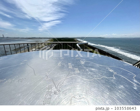 富津岬_明治百年記念展望塔から眺める千葉県側_位置プレート入り 富津岬_明治百年記念展望塔から眺める千葉県側_位置プレート入り 103558643