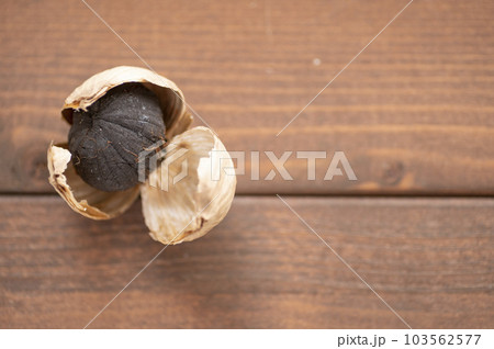 疲労回復一片種の黒ニンニク 疲労回復一片種の黒ニンニク 103562577