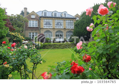 鳩山会館　　東京都文京区 103564765