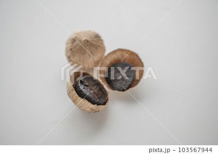 疲労回復一片種の黒にんにく 103567944